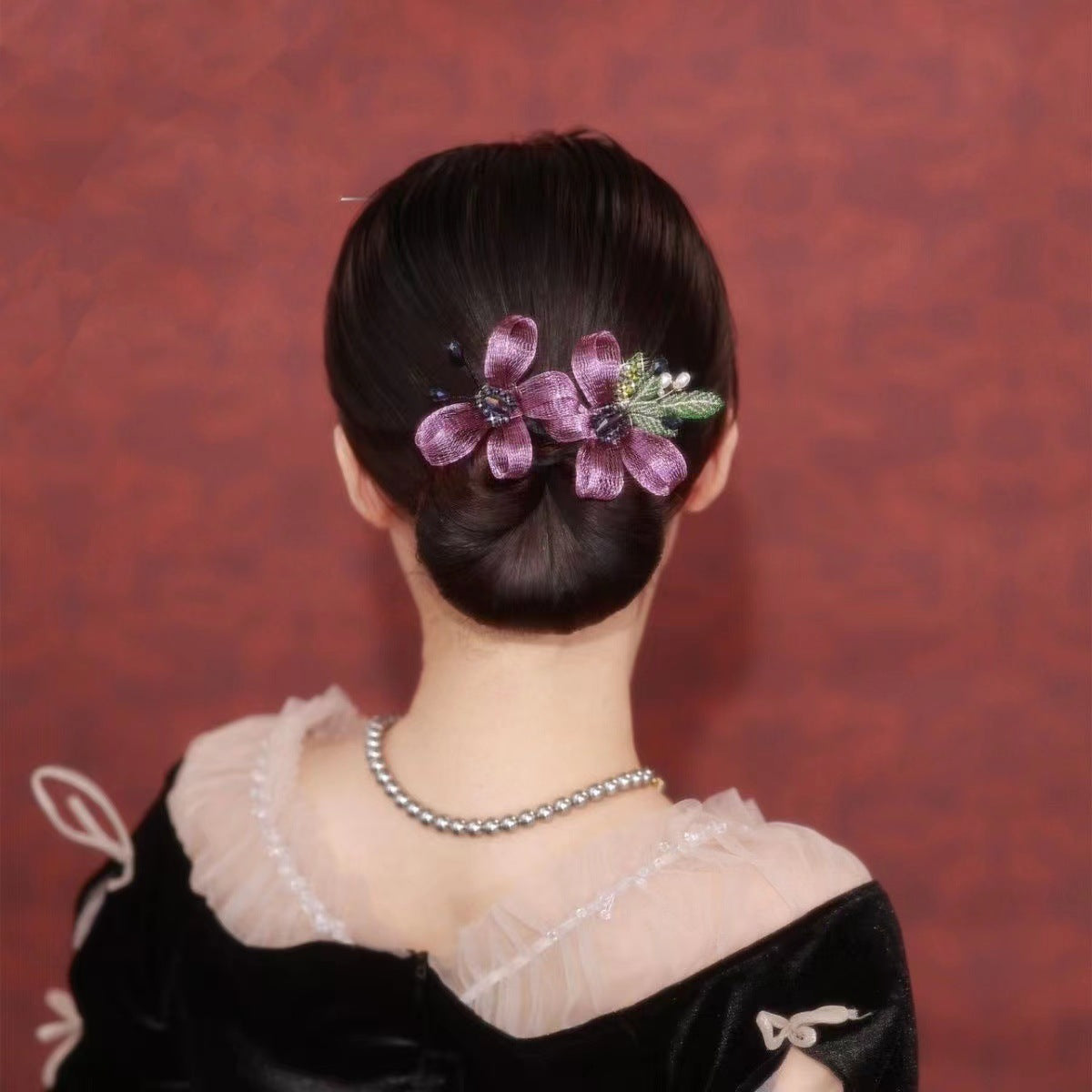 Handmade Embroidered Flower Hairstyle Maker Twist Clip