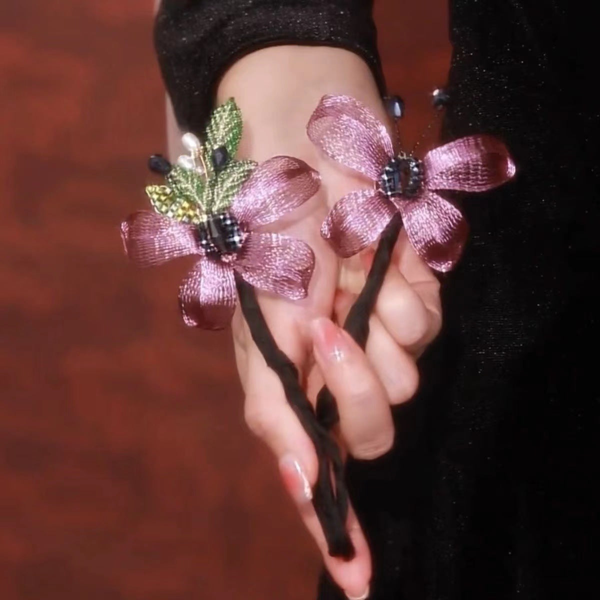 Handmade Embroidered Flower Hairstyle Maker Twist Clip