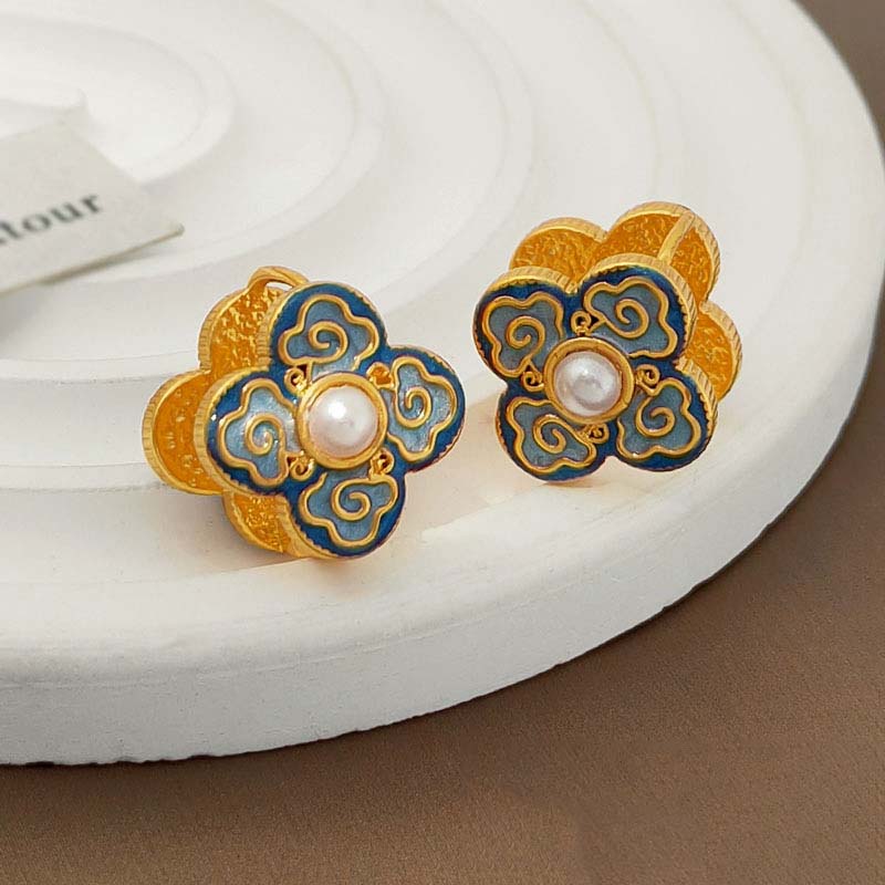 Vintage Cloud Clover Pearl Huggie Earrings