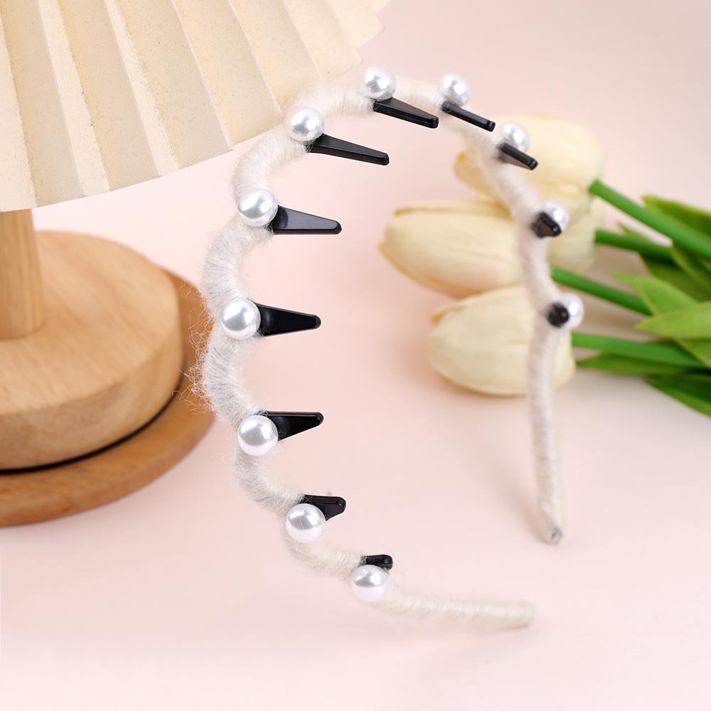 Handmade Pearl Knitted Headband with Claws